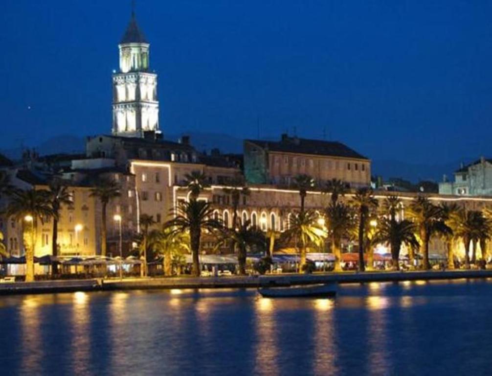 Blue Tree Rooms Spalato Esterno foto